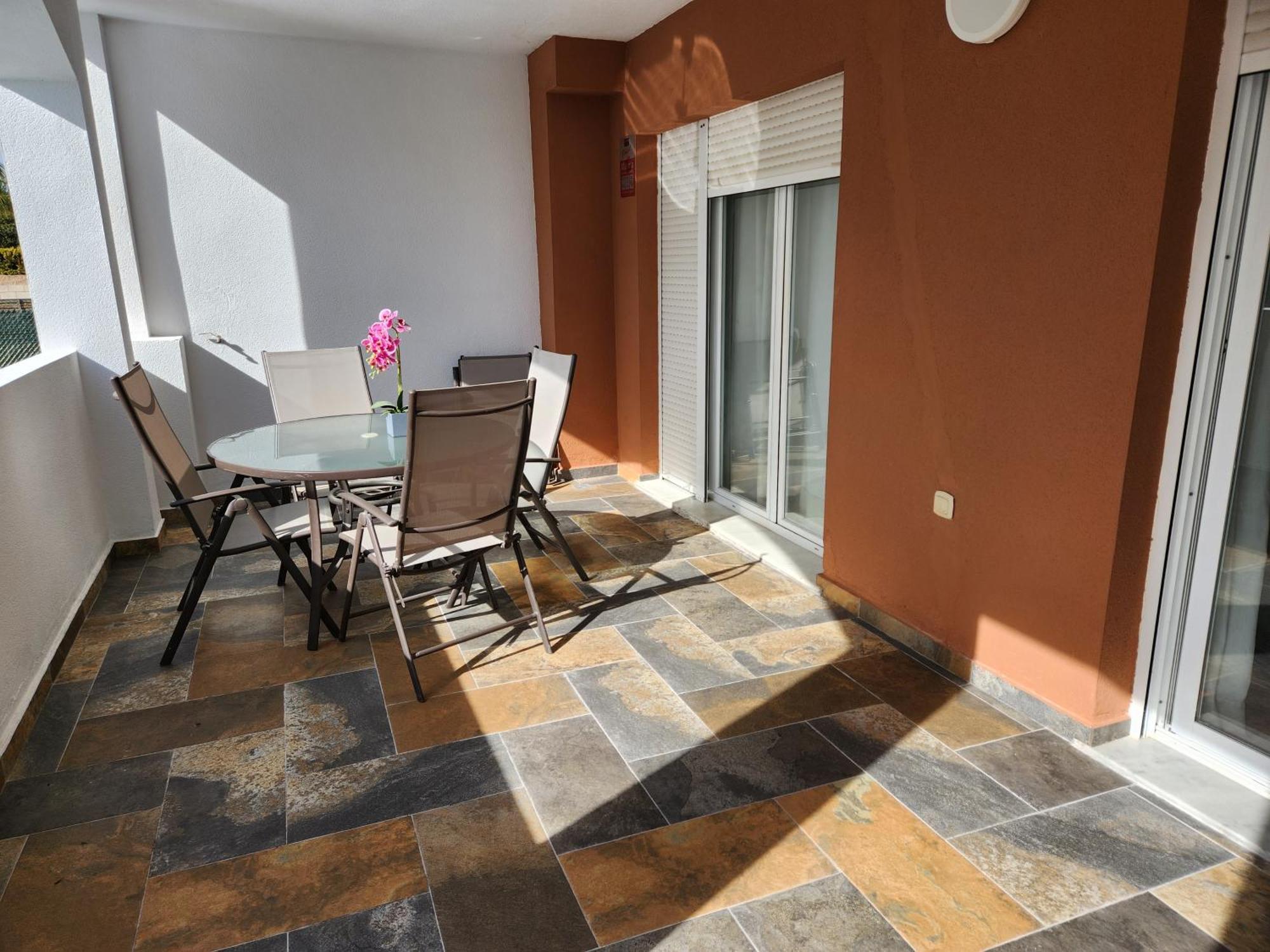 Bajo En Primera Linea De Vera-Playa Con Piscina Privada! Luaran gambar